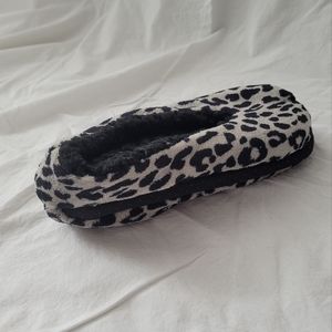Leopard print slippers
